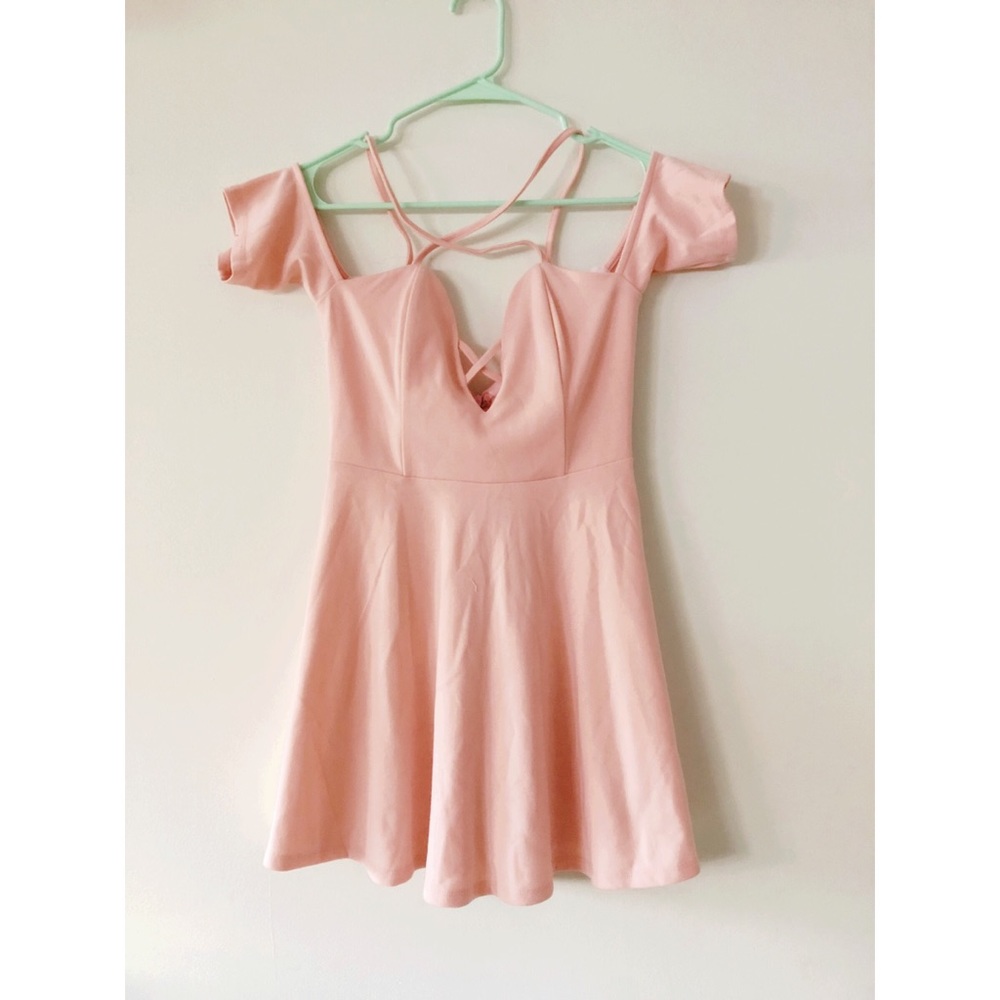 🌟PRICE FIRM! Like new! Tobi Soft Pink Mini Dress